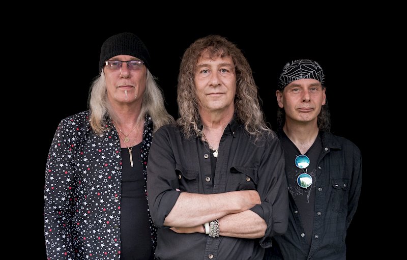ANVIL return with new album ‘Impact Is Imminent’, out 20th May, release new single & video ‘Ghost Shadow